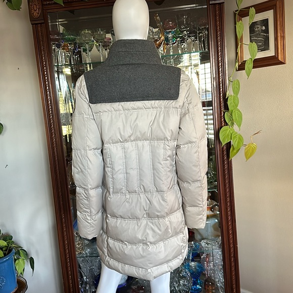 Comma Winter Down Coat Off White/ Gray EU Size 40 - Picture 3 of 11